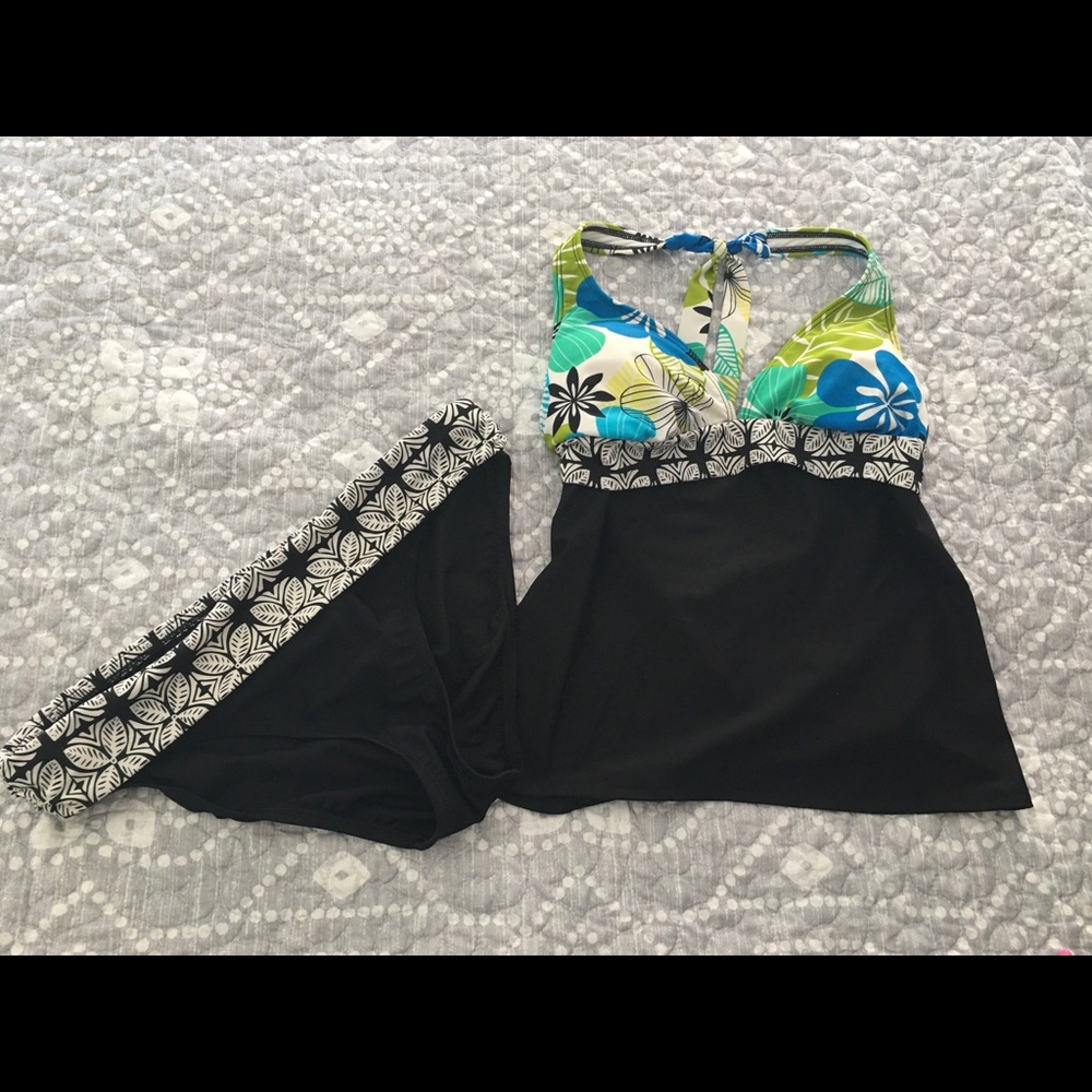 Black and Multi-color Tankini